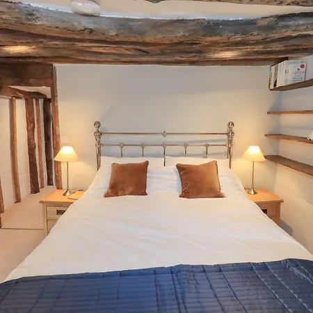 8 12 Church Street *