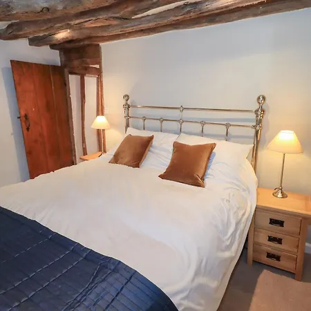 8 12 Church Street * Ambleside