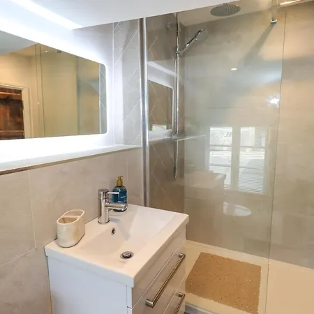 8 12 Church Street Casa de Férias *