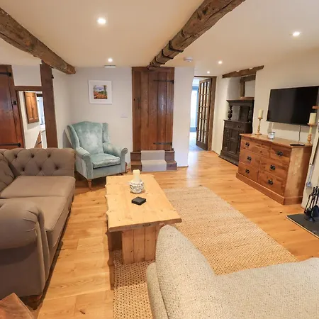 8 12 Church Street Ambleside