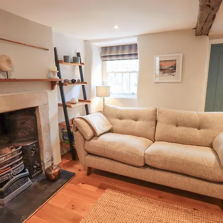 8 12 Church Street Ambleside